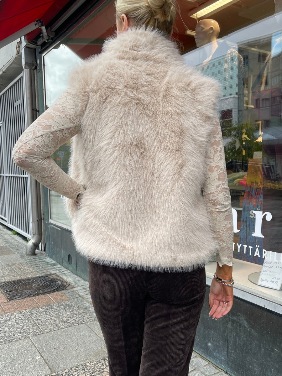 Karvaliivi vetoketjulla, beige ja ruskea