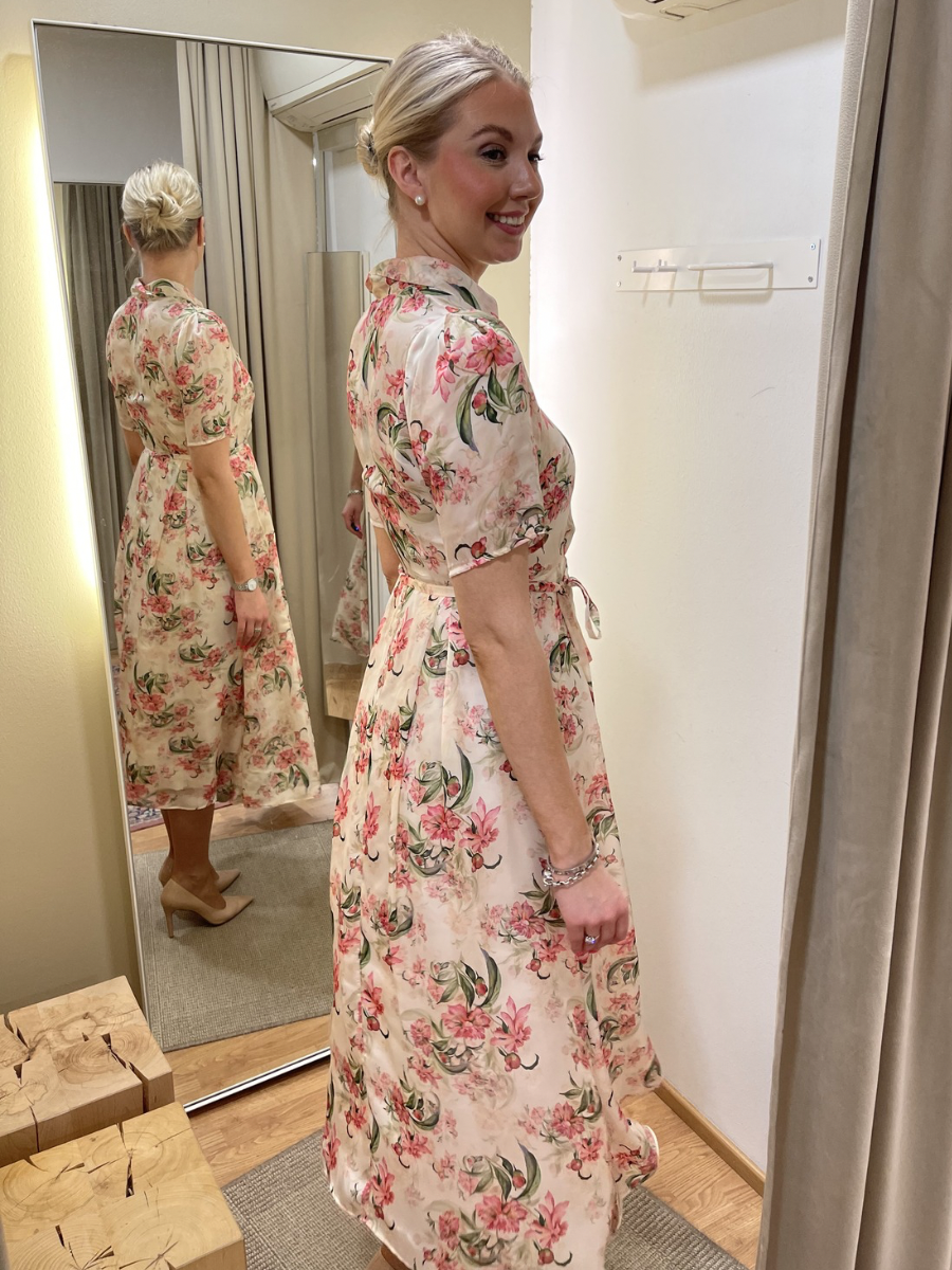 Eleria Cortes mekko, kukkakuosinen sifonki 126613