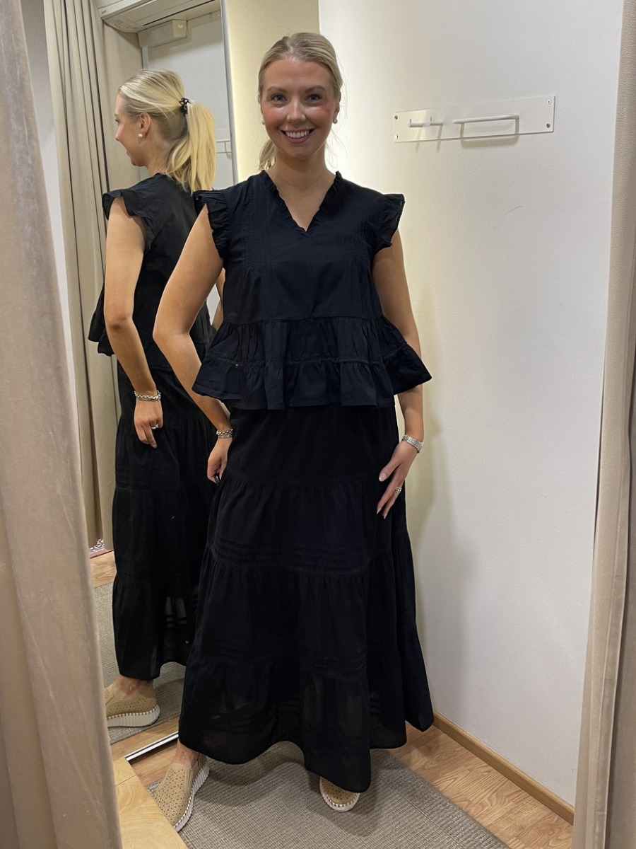 KA Valerie hame, eri värejä