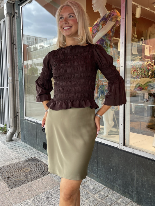 Hill cropped satiinihame, Aloe vihreä ja Ruskea