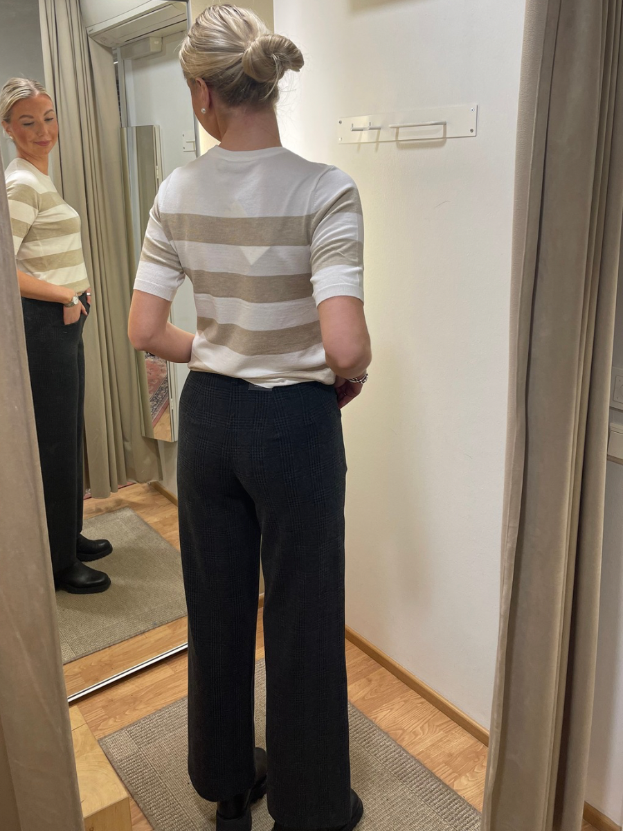 Laurie Donna Loose ML 101192